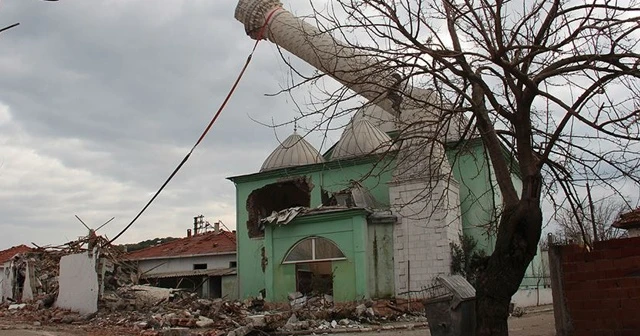 Manisa&#039;da depremin yaraları sarılıyor