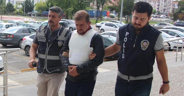 Oğlunu bıçaklayan babaya 3 yıl 6 ay hapis