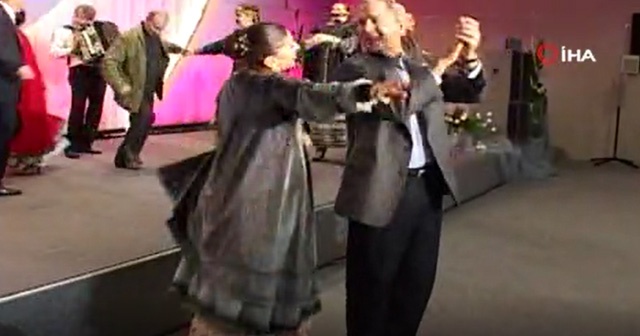 Putin ile Bush&#039;un birlikte dans ettiği görüntüler ortaya çıktı