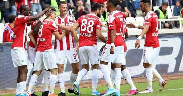 Sivasspor’a büyük şok! 4 hafta yok