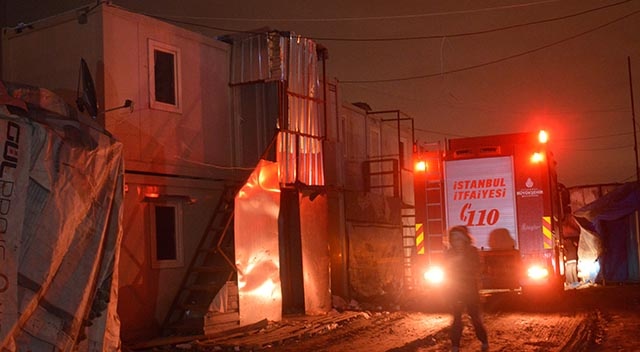 Sultangazi&#039;de işçilerin kaldığı konteynerde yangın çıktı: 1 ölü