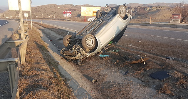 Takla atan otomobil ters devrildi: 1’i çocuk, 3 kişi yaralandı