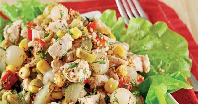 Tavuklu salata tarifi, Tavuklu salata nasıl yapılır ve Tavuklu salata yapımı ve hazırlanışı