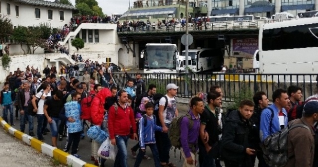 Vali Yerlikaya, Suriyelilere ilişkin verileri açıkladı