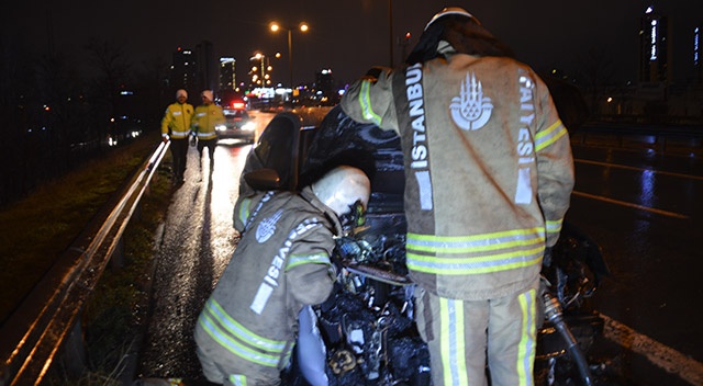 Yeni aldığı otomobili kül oldu