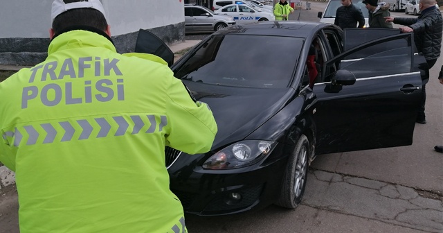 Aksaray’da trafik magandasına 2 bin 744 TL ceza kesildi