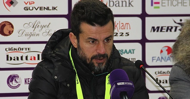 Ali Tandoğan: &quot;Futbolu futbolculara bıraksınlar&quot;