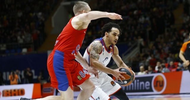 Anadolu Efes, CSKA Moskova&#039;yı devirdi!