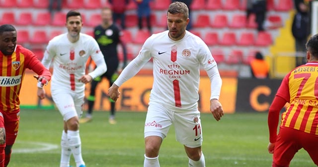 Antalyaspor’da Podolski göz doldurdu