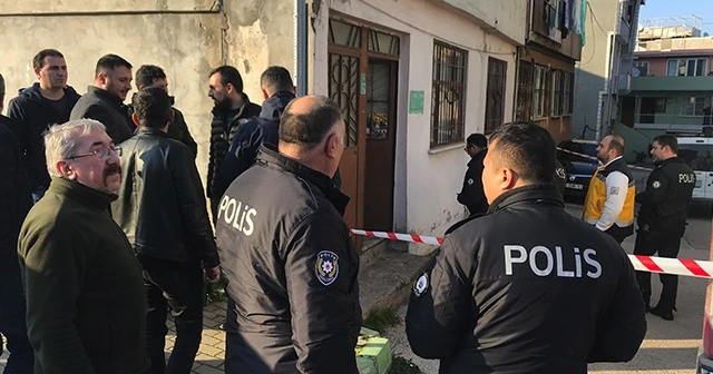 Babasını baltayla öldürdü