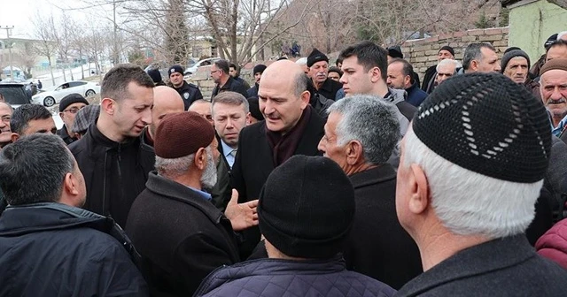 Bakan Soylu Elazığ'da depremzedelerle buluştu