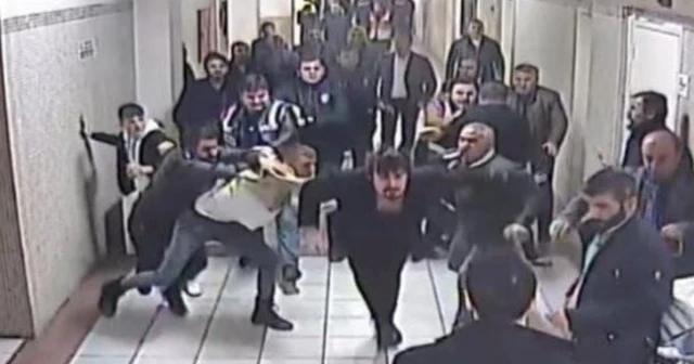 Bakırköy Adliyesi'nde avukata darp güvenlik kamerasında