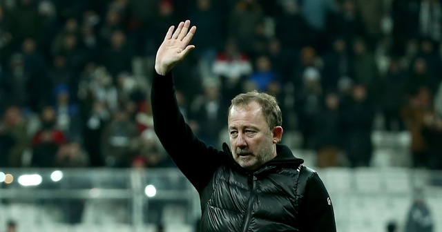 Beşiktaş&#039;ın yüzü Sergen Yalçın ile gülüyor