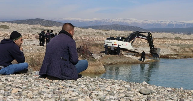 Çayda kaybolan baba ve oğlunu arama çalışmaları sürüyor