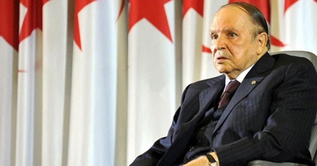 Cezayir Cumhurbaşkanı&#039;ndan Anayasa değişikliği için istişare görüşmeleri