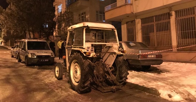 Cinnet getiren koca önce eşini sonra kendisini vurdu