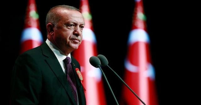 Cumhurbaşkanı Erdoğan’dan Türk bayrağını yırtan ırkçı Yunan milletvekiline tepki