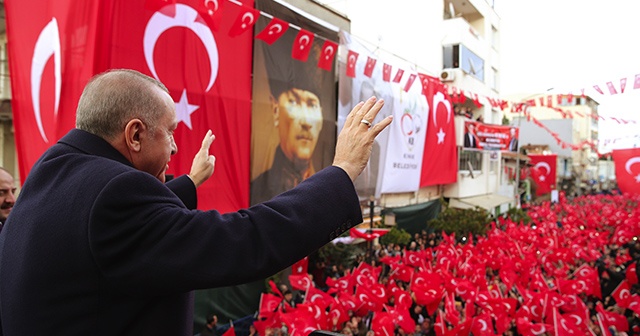 Cumhurbaşkanı Erdoğan: “Ne hizmet ediyorlar, ne de hizmet edilmesine müsaade ediyorlar&quot;