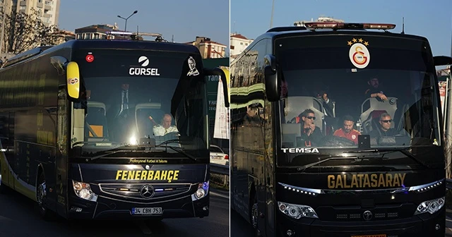 Derbi için takımlar stada geldi