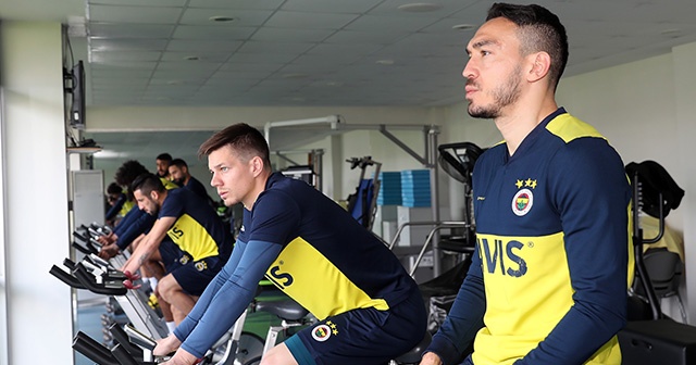 Fenerbahçe&#039;de ara vermeden Antalyaspor hazırlıklarına başladı