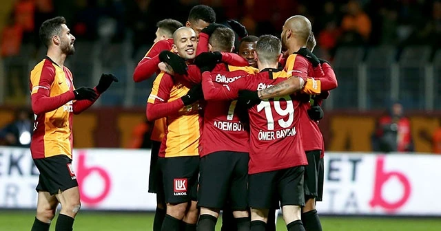 Galatasaray, Kasımpaşa&#039;yı 3-0 mağlup etti