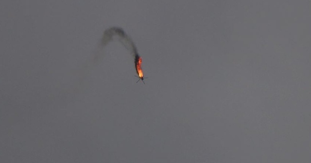 Halep’in batısında rejim’e ait bir helikopter daha düşürüldü!