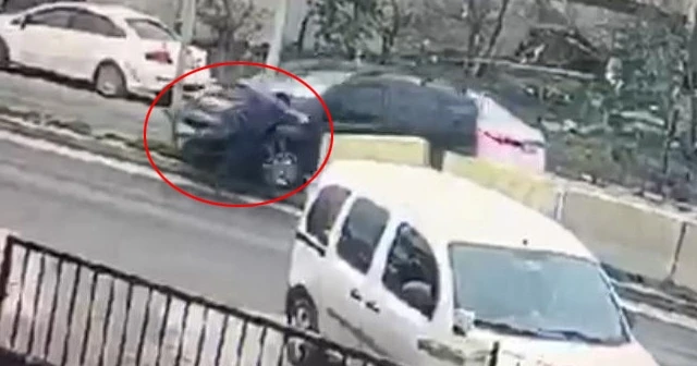 Hasmını karakol önünde aracıyla ezmeye çalıştı
