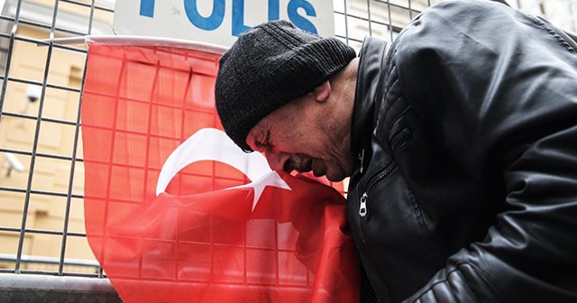 İdlib&#039;deki saldırı Rusya&#039;nın İstanbul Başkonsolosluğu önünde protesto edildi