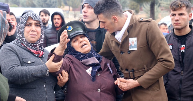 İdlib şehidi dualarla uğurlandı