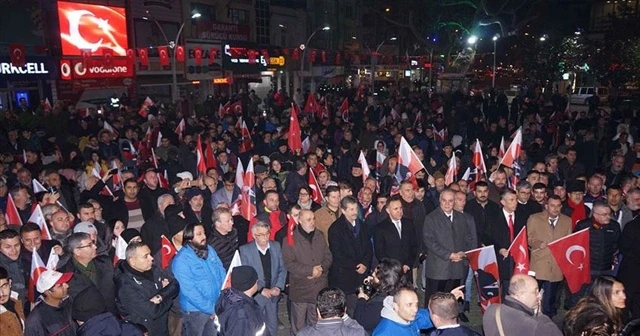 Irkçı Yunan milletvekili Balıkesir'de protesto edildi
