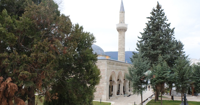 İstanbul&#039;daki camilerde şehitler için sela okundu