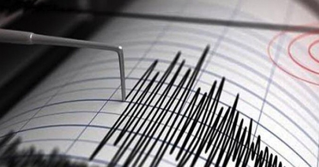 Manisa&#039;da 5.2 büyüklüğünde deprem