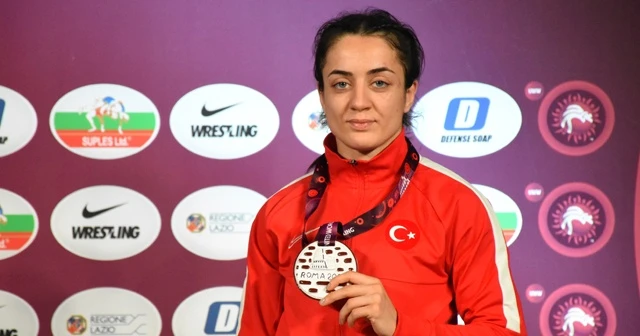 Milli güreşçi Bediha Gün Avrupa üçüncüsü oldu