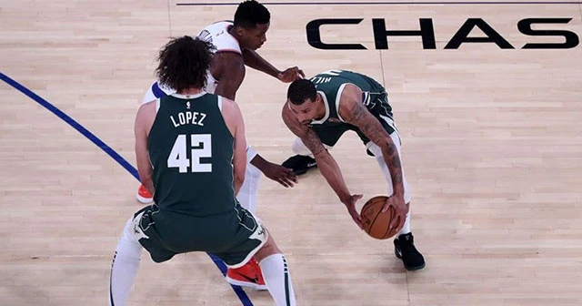 NBA&#039;de Doğu Konferansı&#039;nın zirvesindeki maçı Bucks kazandı