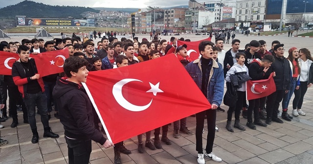 Öğrenciler Mehmetçik için tek yürek oldu