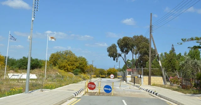 Rum yönetimi sınırı kapattı