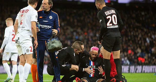 Sakatlanan Neymar PSG kadrosundan çıkarıldı