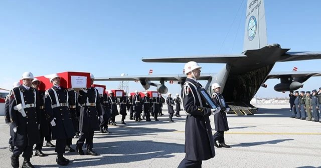 Şehitler törenin ardından memleketlerine uğurlandı