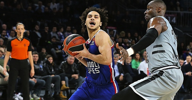 Shane Larkin milli kadrodan çıkarıldı