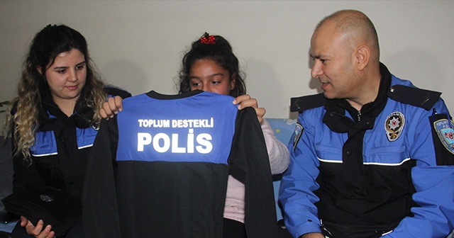 Sözleri Türkiye&#039;yi ağlatmıştı! Polis olmak isteyen Hatice&#039;yi duygulandıran ziyaret