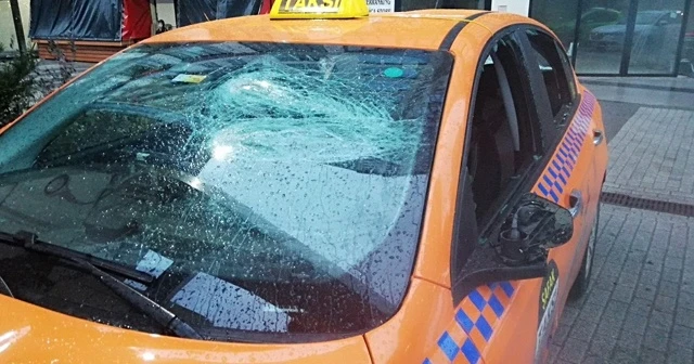 Taksicilerin silahlı kavgasında kan aktı! Ortalık savaş alanına döndü