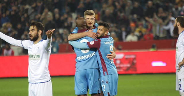 Trabzonspor, Erzurumspor&#039;u 5-0&#039;la geçti