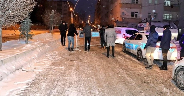 Yıllardır güvenlik nedeni ile kapalı olan yol trafiğe açıldı