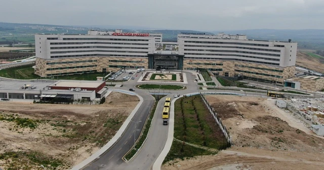 'Şehir hastaneleri olmasaydı virüsün yayılma oranı iki katına çıkardı'