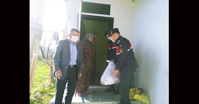 65 yaş üstü vatandaşlara jandarmadan gıda yardımı