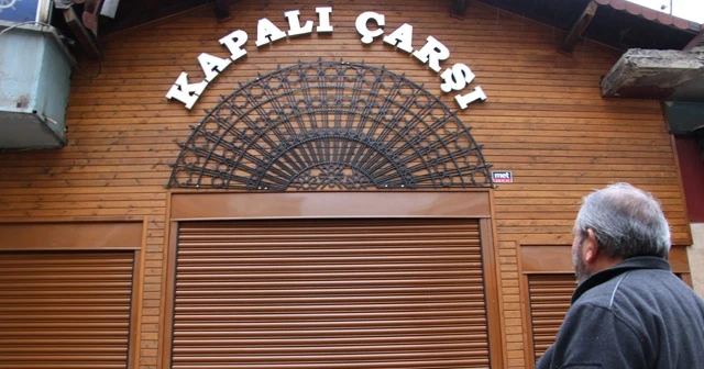 92 yıllık kapalı çarşı ilk defa kapandı