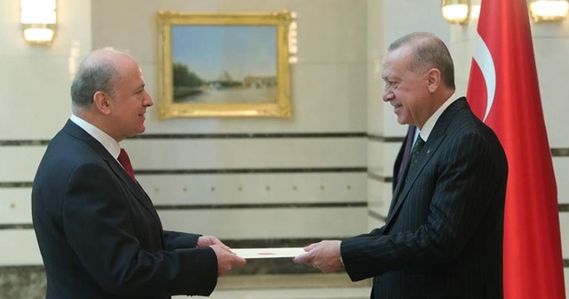 Arnavutluk Büyükelçisi Ribo, Erdoğan&#039;a güven mektubu sundu