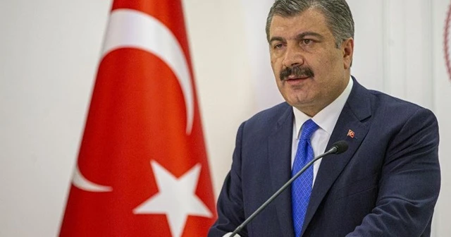 Bakan Koca'dan 65 yaş ve üstüne 'Dışarı çıkmayın' çağrısı