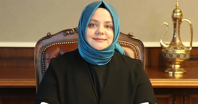 Bakan Zehra Zümrüt Selçuk, "Biz Bize Yeteriz Türkiyem Kampanyası"nın hesap numaralarını paylaştı