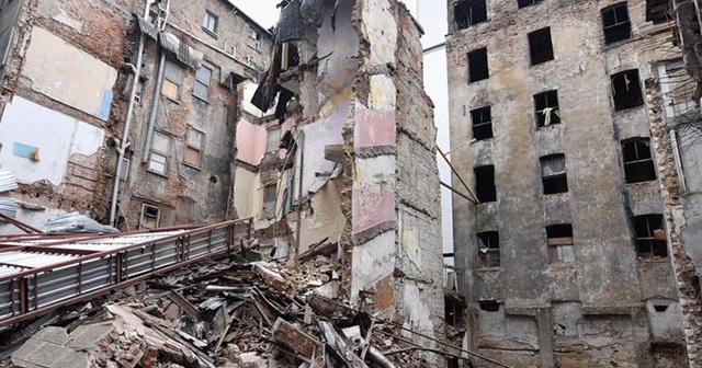 Beyoğlu&#039;nda yıkım tehlikesi bulunan 377 yapı mühürlendi